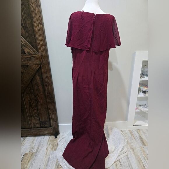 Adrianna Papell Women's Flutter-Sleeve Crepe Ruffled Gown NWOT size 14W Cabernet - Picture 4 of 5